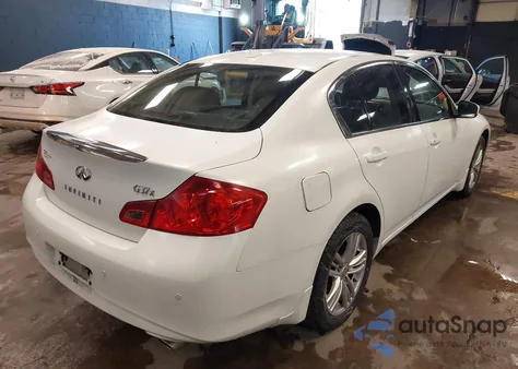 2013 Infiniti G37X z USA, uszkodzony, nr VIN JN1CV6AR8DM770009